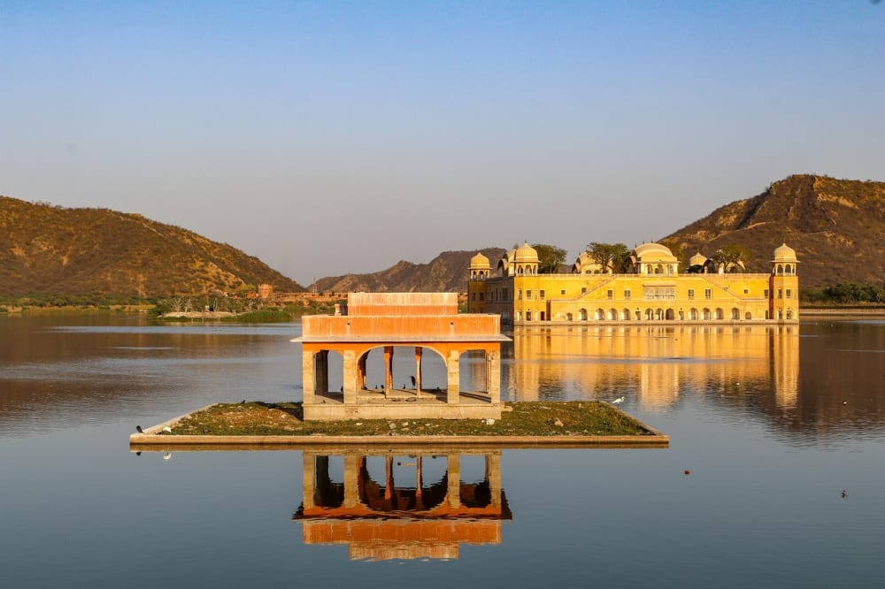 EXPLORE THE WONDERS OF DELHI, AGRA& JAIPUR