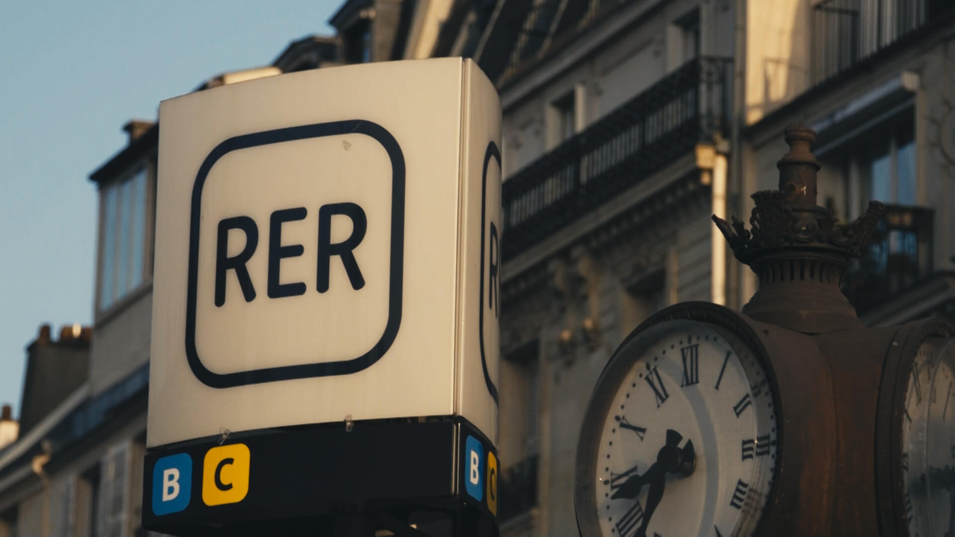 Paris — scène de quartier