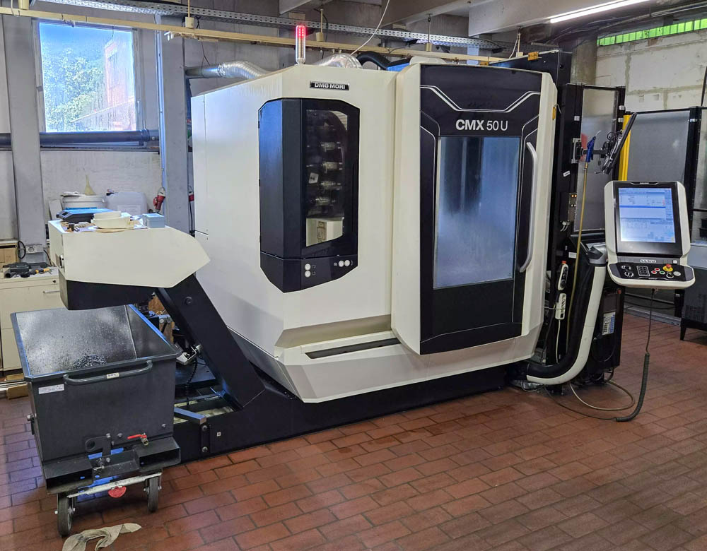 DMG MORI CMX 50 U + Roboter (2017) – vista 2