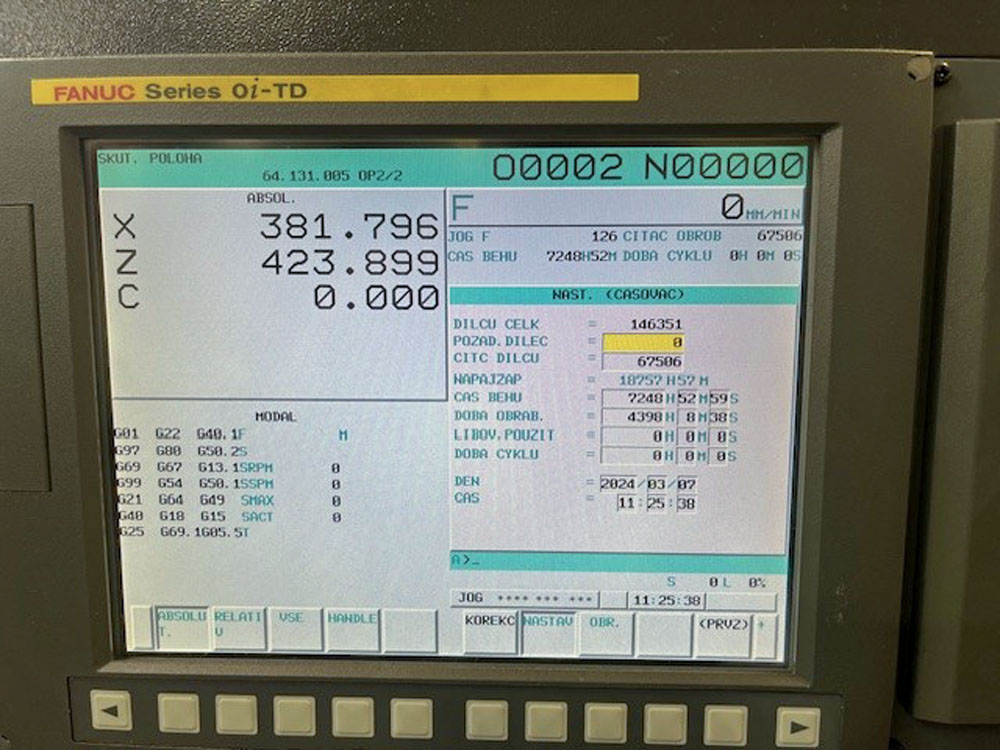 HWACHEON HI-TECH 400L – MC (2011) – vista 8