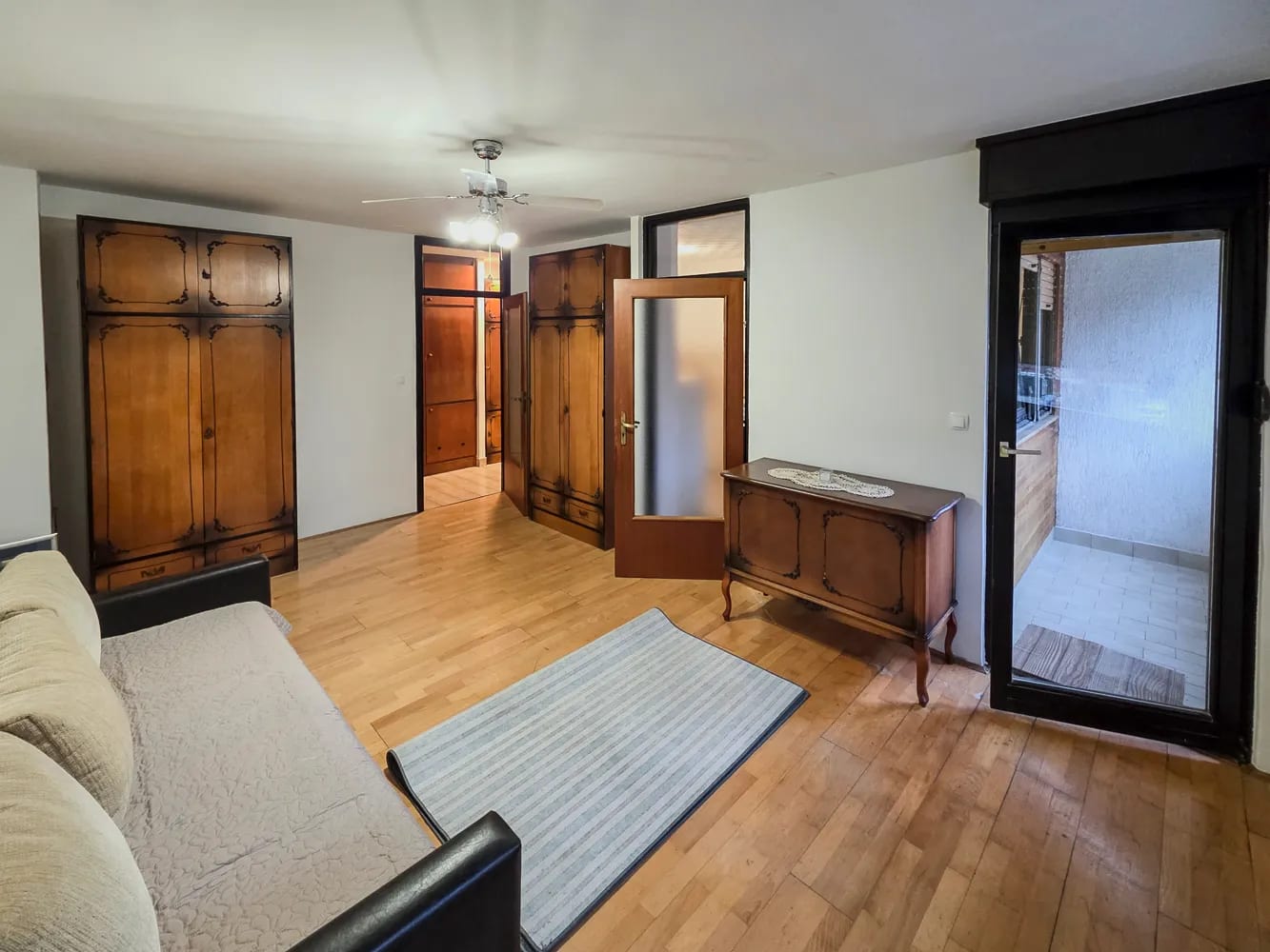 MALEŠNICA, Zvonimira Furtingera, 40 m2, 1. kat, lift