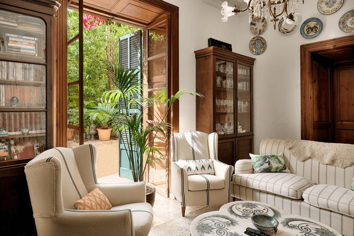 Can Fressa interior salon