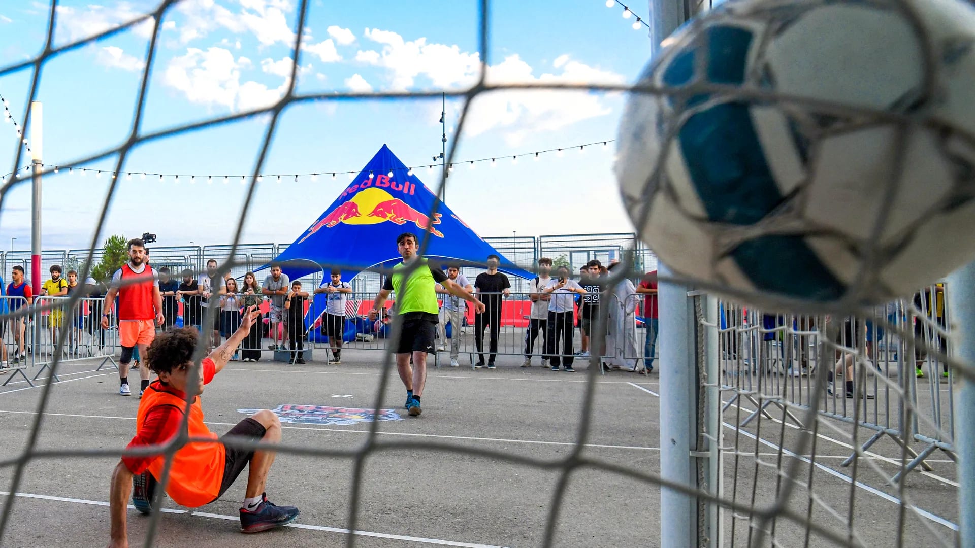 RED BULL 11 TUŞ | ŞƏHƏR FUTBOLU TURNİR KEYSİ | MVP AGENCY - Image 1