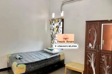Peach House ( kost Putra ) — kos di jakarta