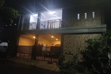 Kost Putra Premium — kos-eksklusif di malang
