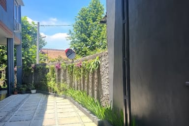 Anahita Kost Putra Eksklusif — kos-eksklusif di semarang