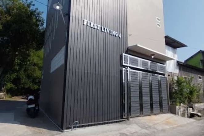 Kost FIRST LIVING 4 - Sewa di Solo