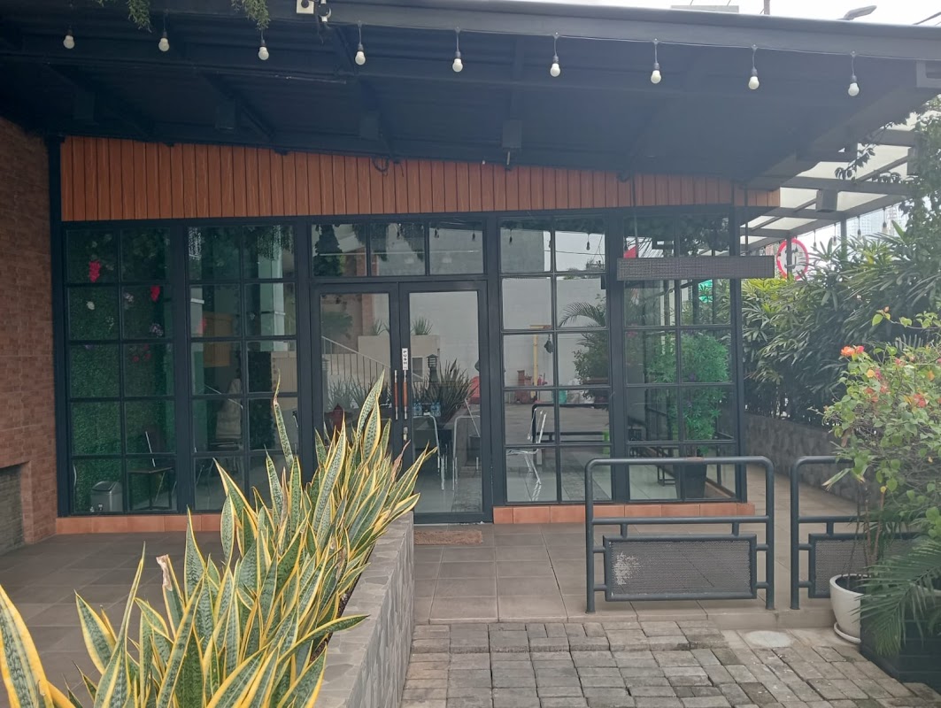 "Kost Eksklusif" Putra/Putri/Karyawan/Karyawati/Expatriat
