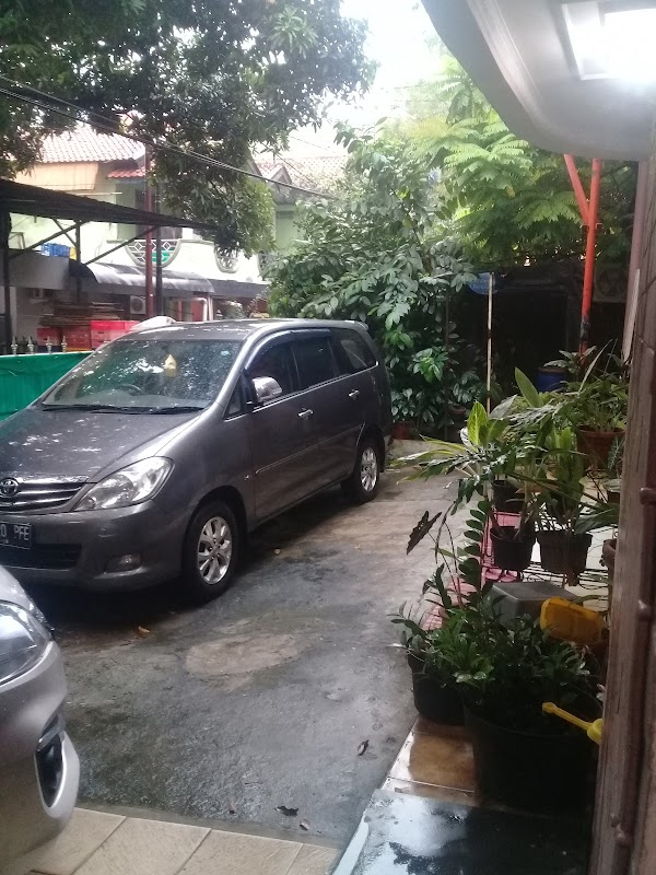 Kost Putri OPUNG Gultom