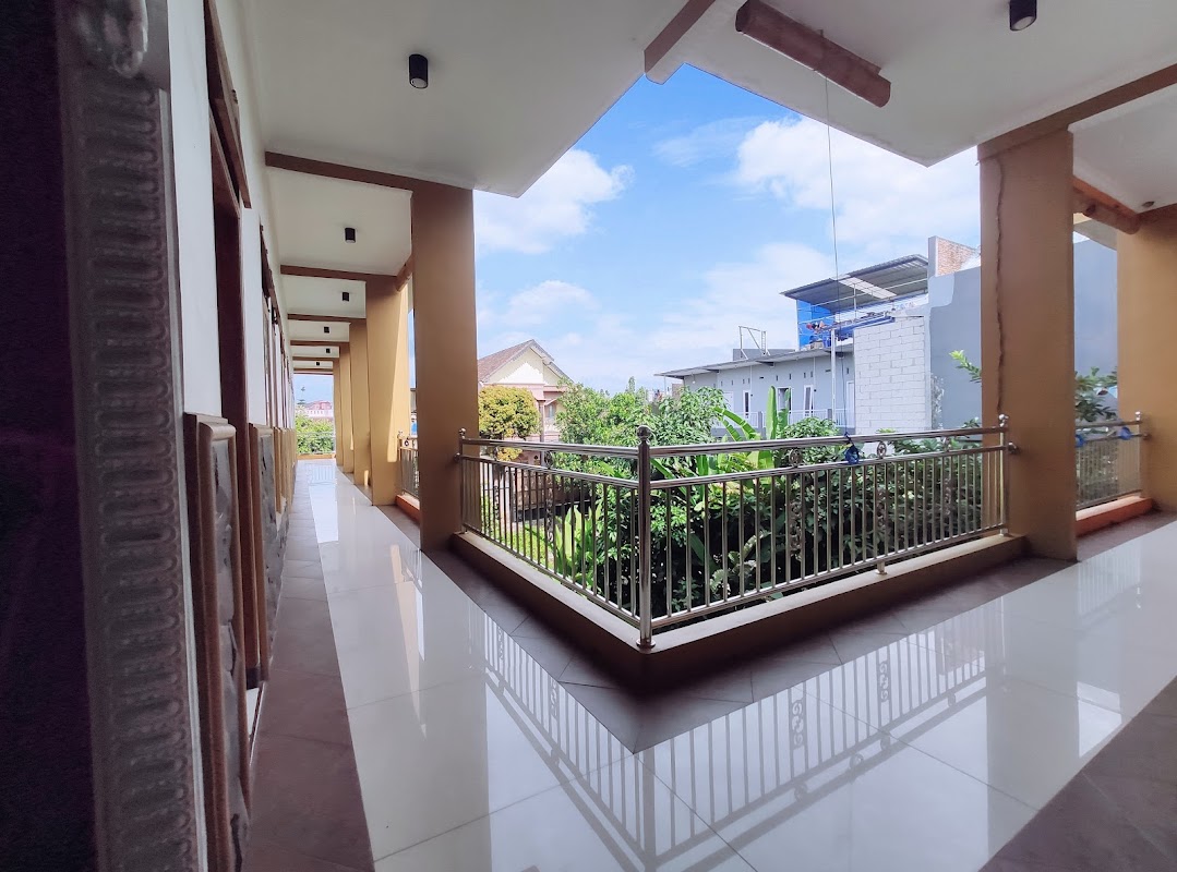 Properti terkait