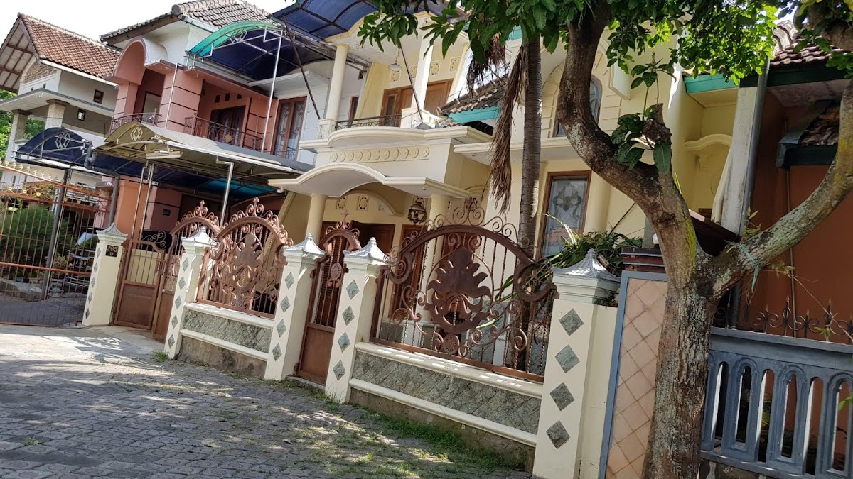 Kos Apik Erlian/Erlian's Coliving
