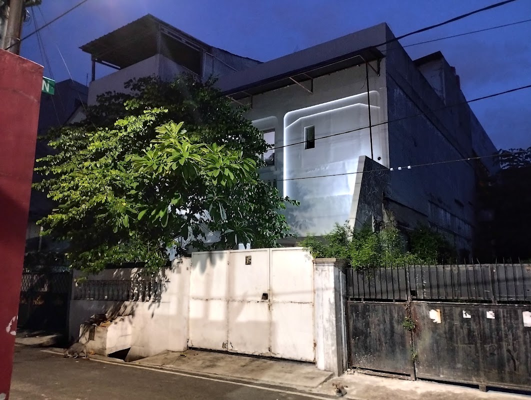 Eiffel Kost Cibanten - foto properti sewa