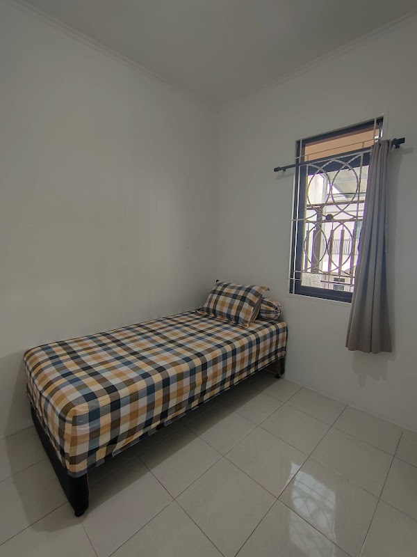 Properti terkait