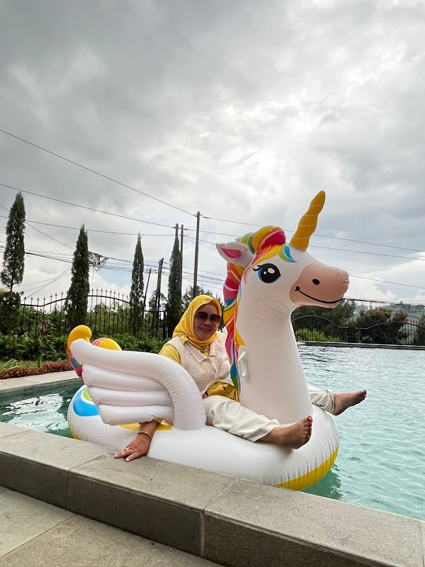Floaties Bandung