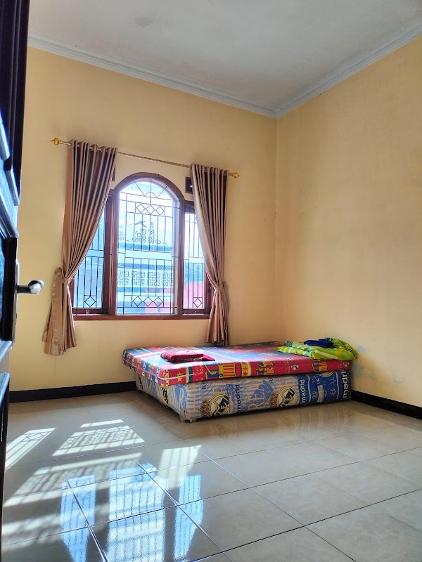 Ts family kost cabang 2 - foto properti sewa