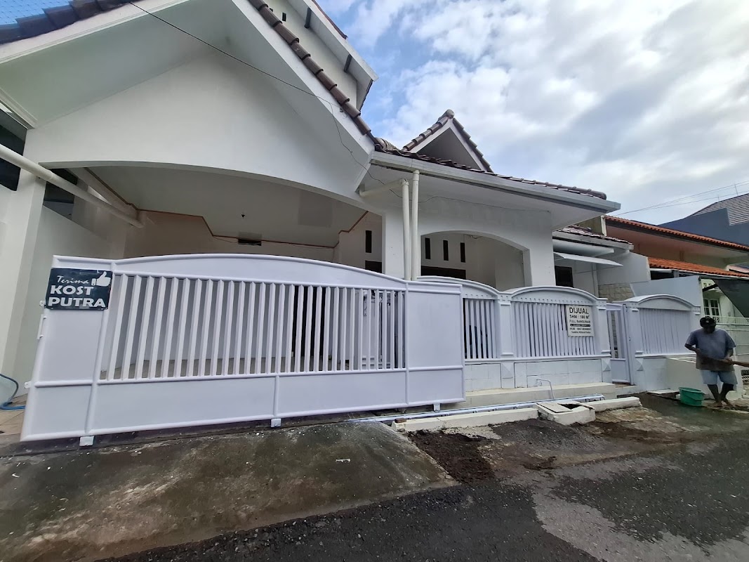 Kost ErlateFive - Sewa di Pleburan