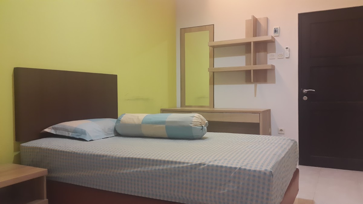Kost Putri Eksklusif " GUSTARI " - foto properti sewa
