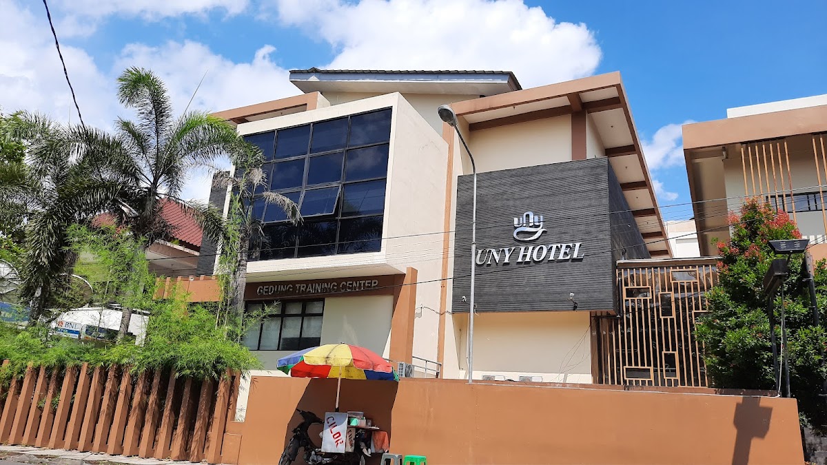UNY Hotel - foto properti sewa