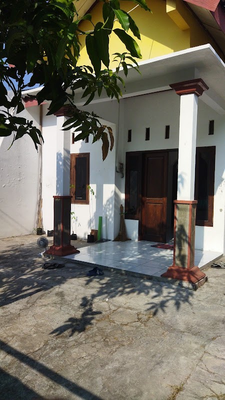 Kontrakan Arem-Arem - Sewa di Colomadu