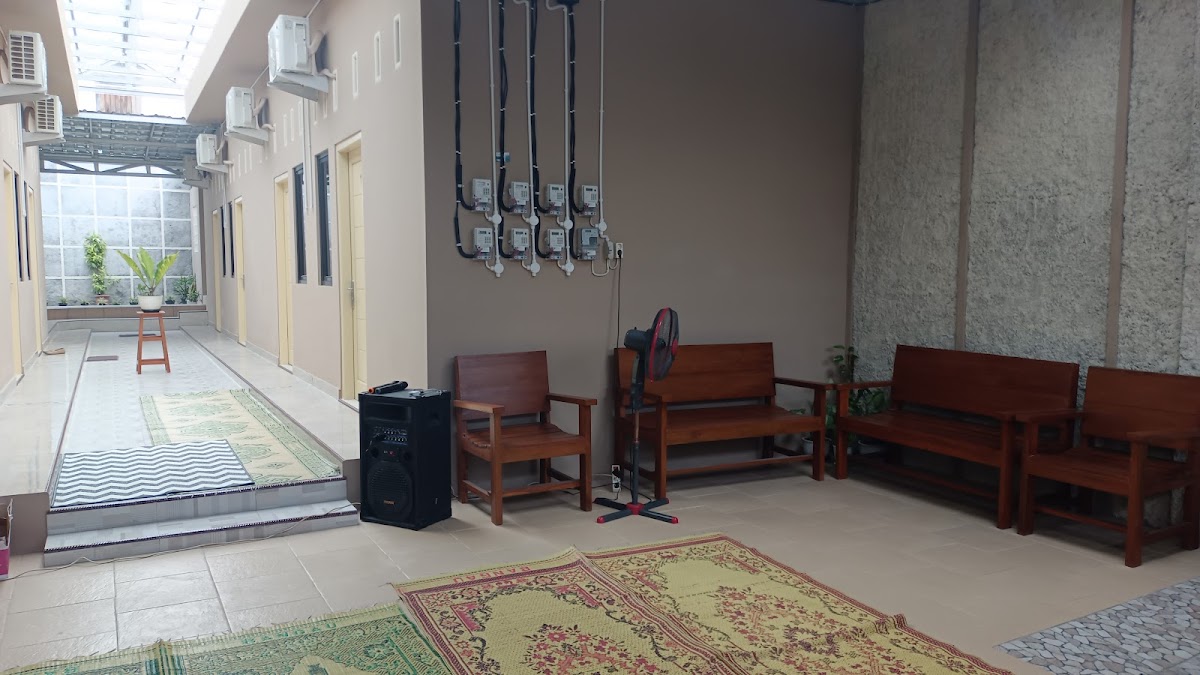 Griya putra laweyan - foto properti sewa