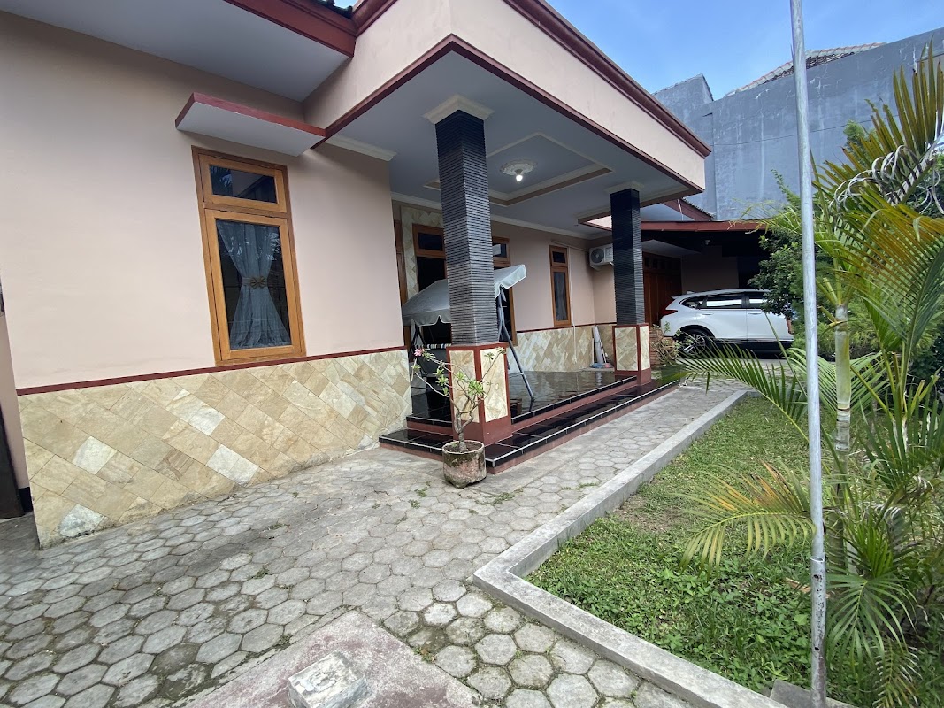 Rumah Kemuning Mataram Guest house penginapan sewa harian - foto properti sewa