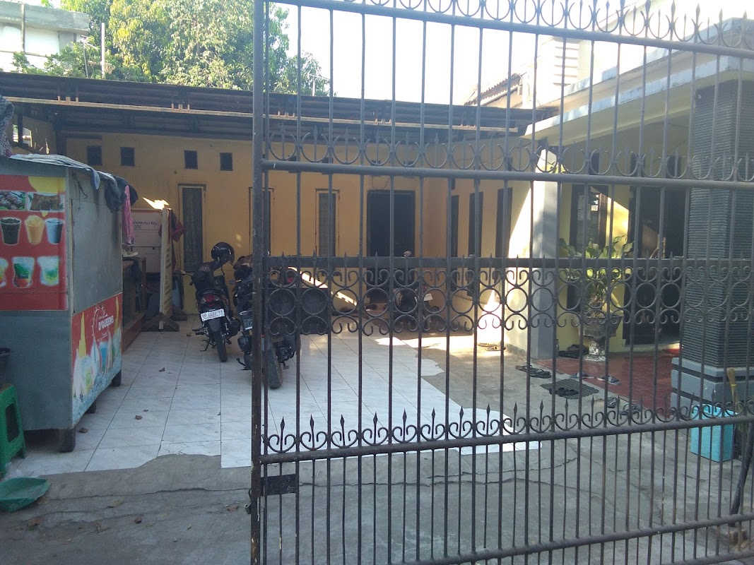 Kost putrakyla - foto properti sewa