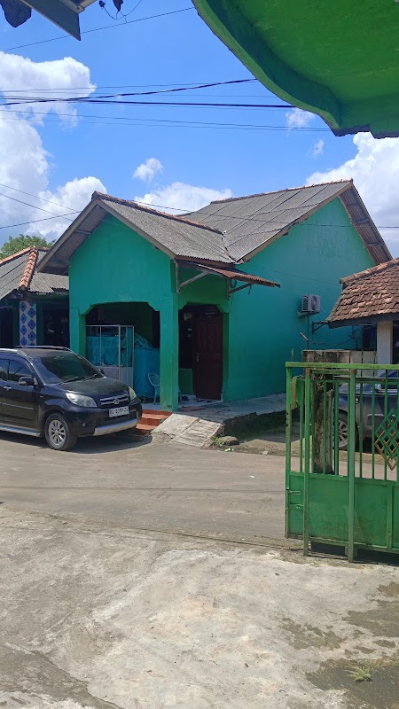 Rumah sewa, kontrakan, bedeng hijau rian yen - foto properti sewa