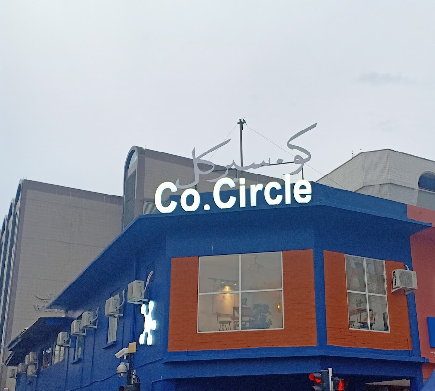 Co. Living Hostel Bandar - foto properti sewa