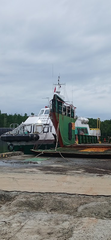 Kapal SURFER