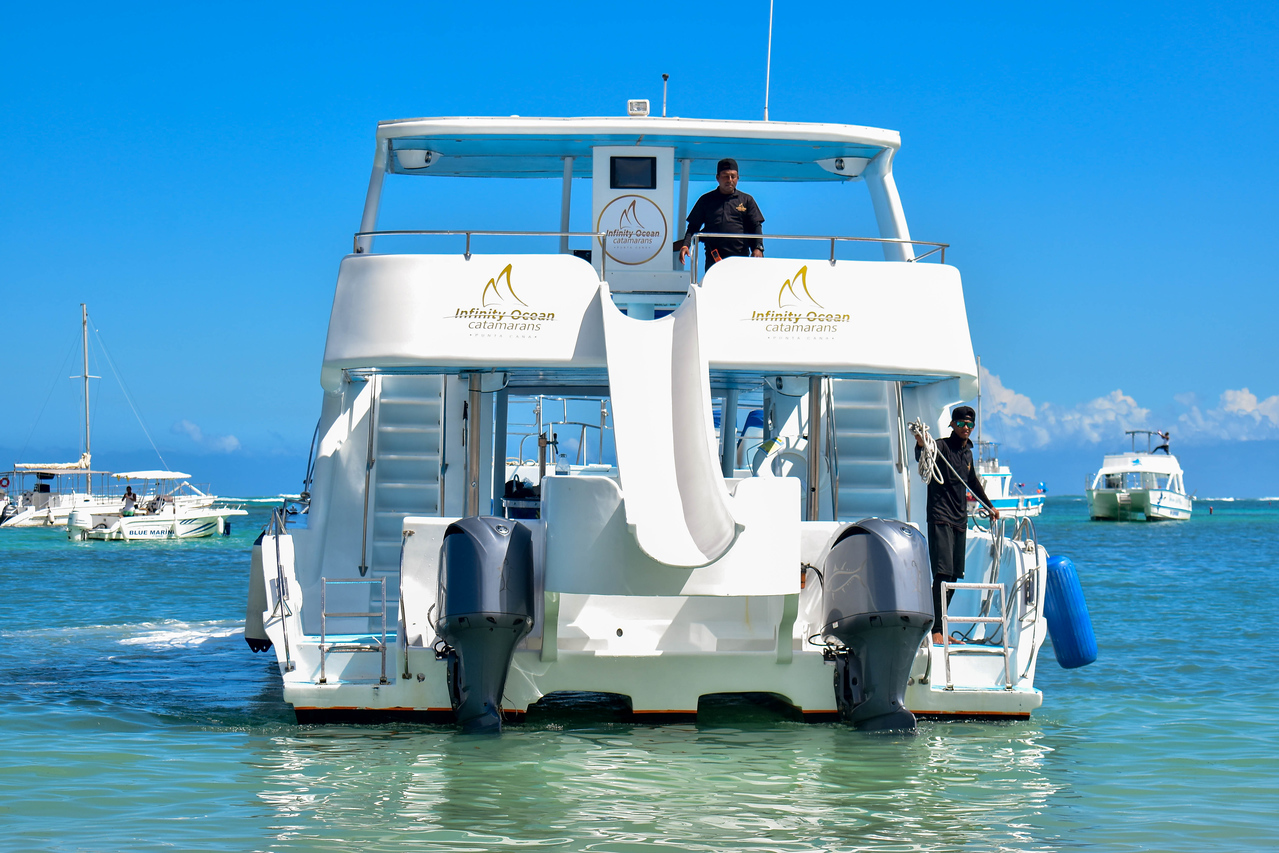 Party Boat - Fiesta en el Mar