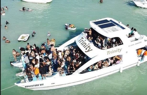 Fiesta en Catamarán