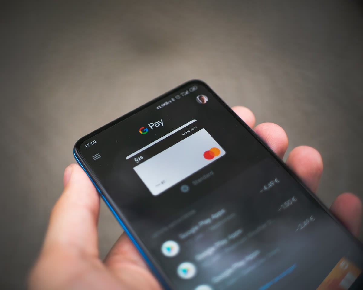 Digital payment interface with AI overlay
