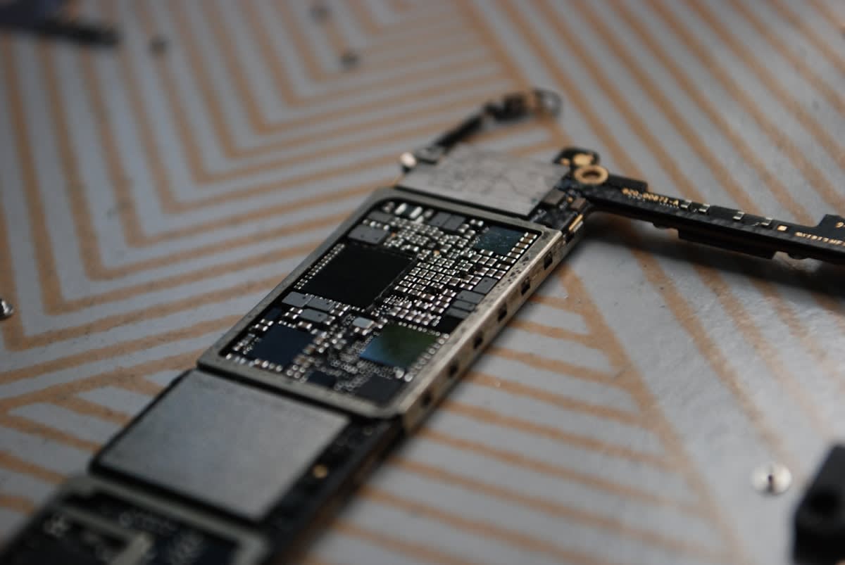 Modern smartphone circuitry and digital service icons