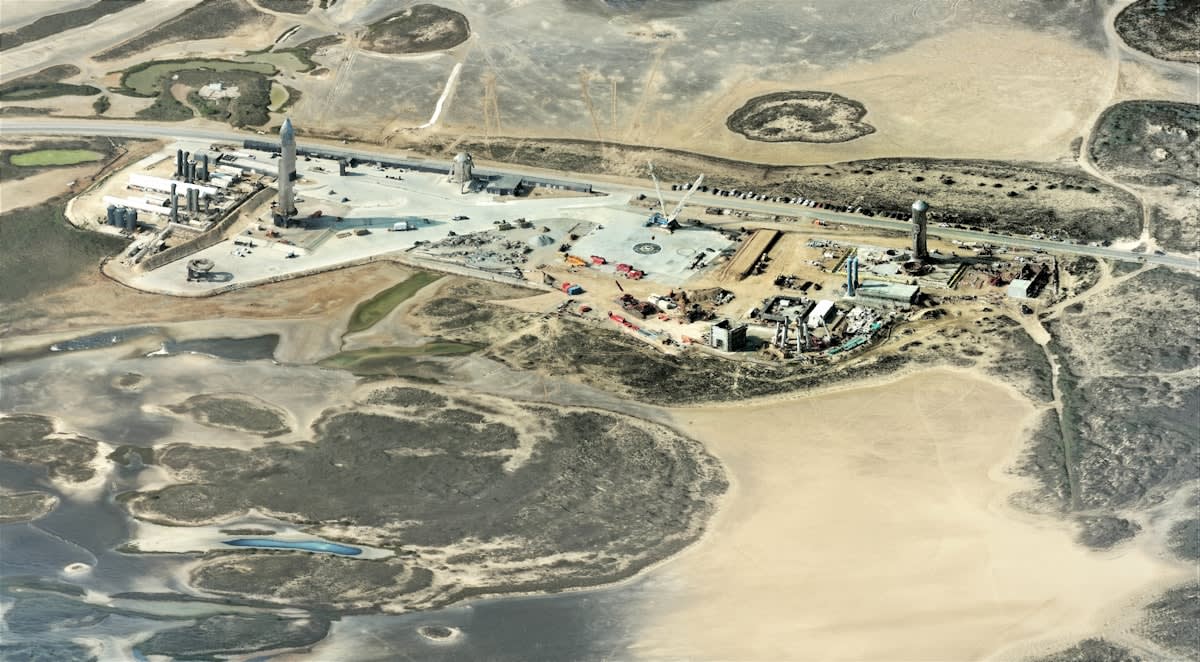 Commercial rocket launch pad