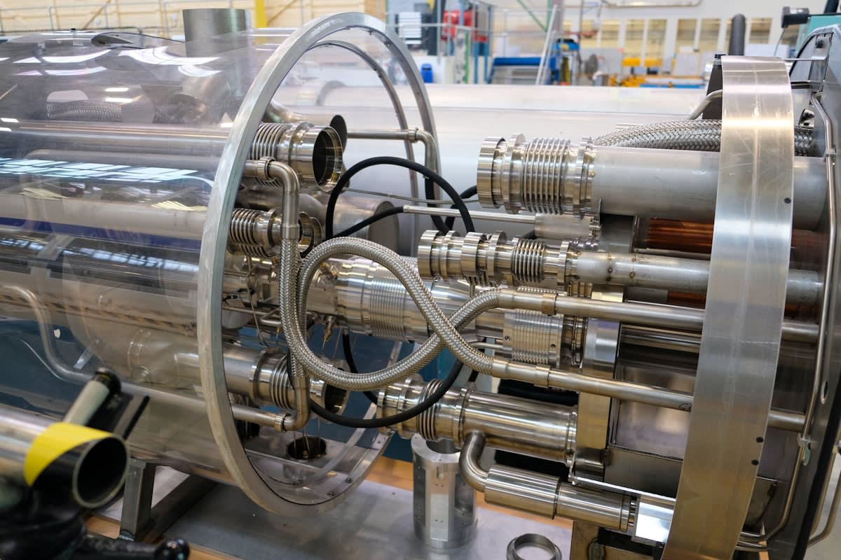 nuclear fusion reactor superconducting magnet