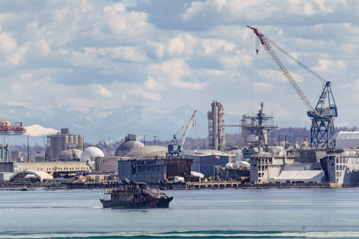 industrial 3d printer in a naval shipyard