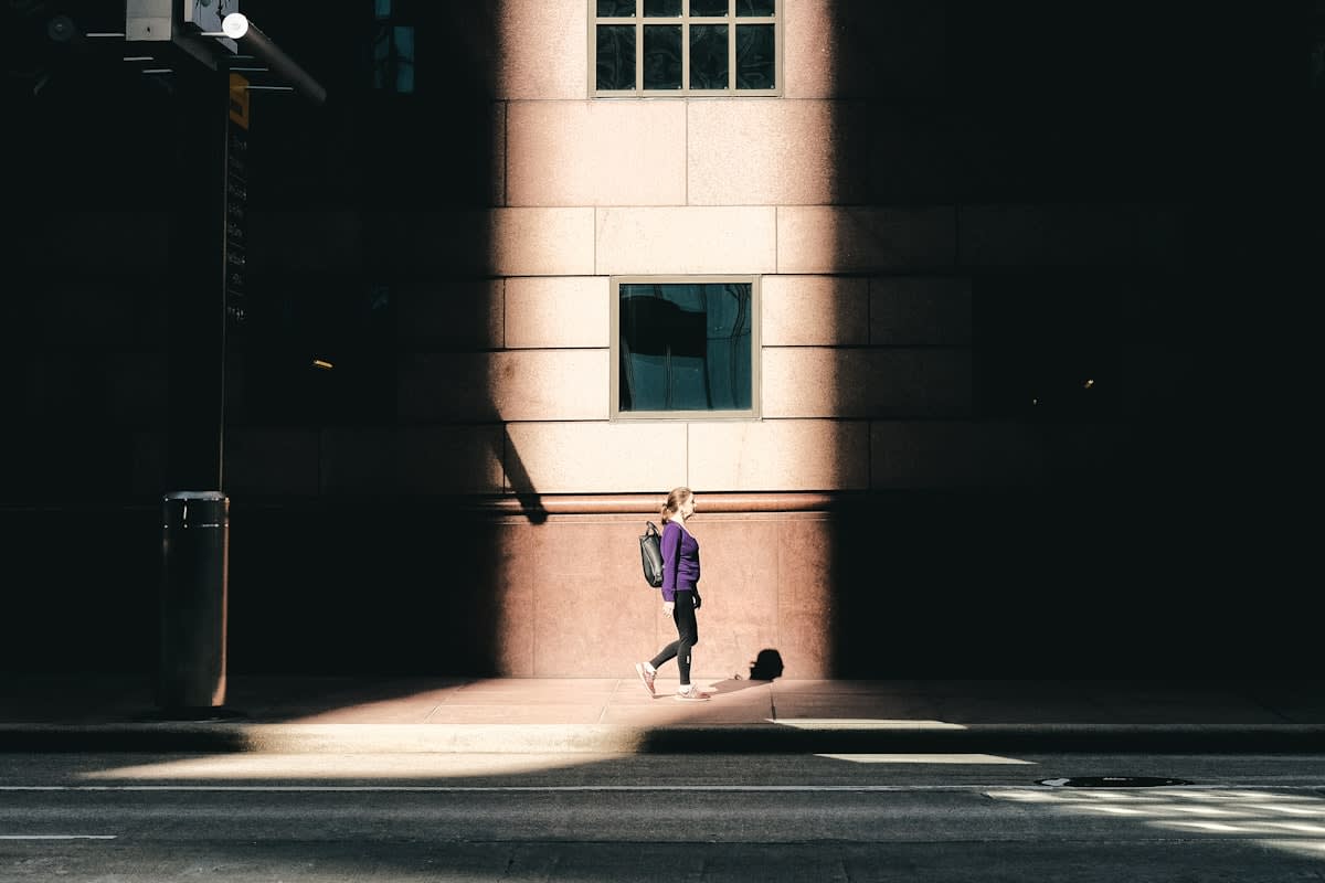 A fast walker in an urban environment