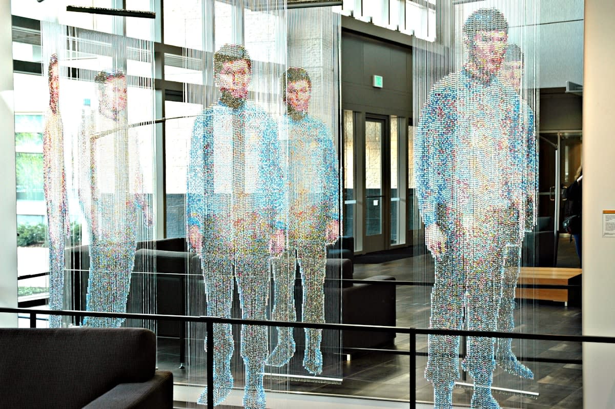 Digital holographic representation of an elderly person