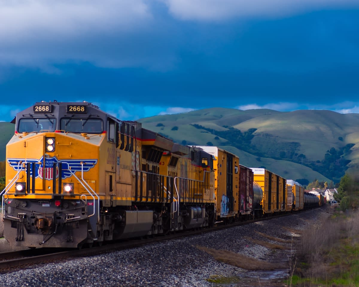 Industrial railway transport