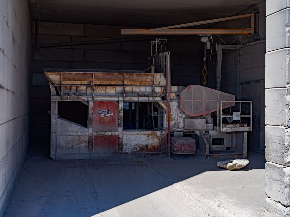 Modern industrial recycling facility