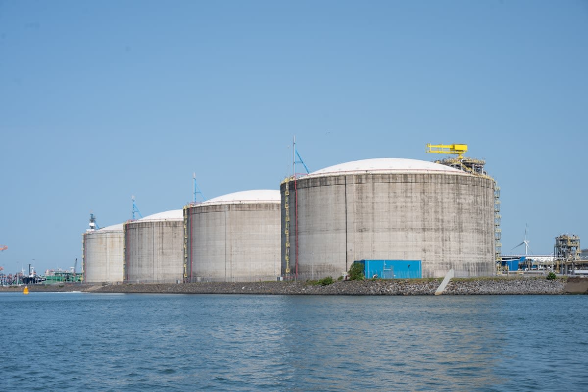 Industrial energy storage facility