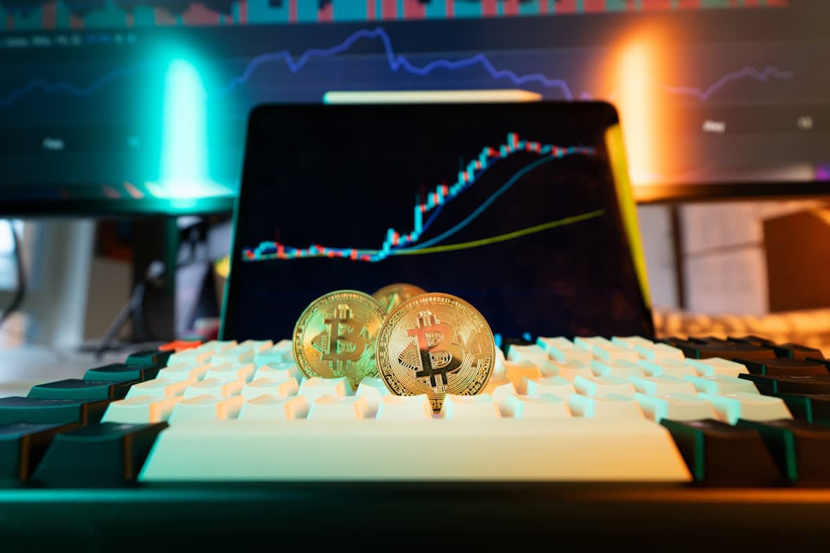 Digital representation of global finance and blockchain