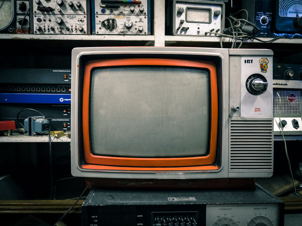 Vintage analog equipment and modern digital screens