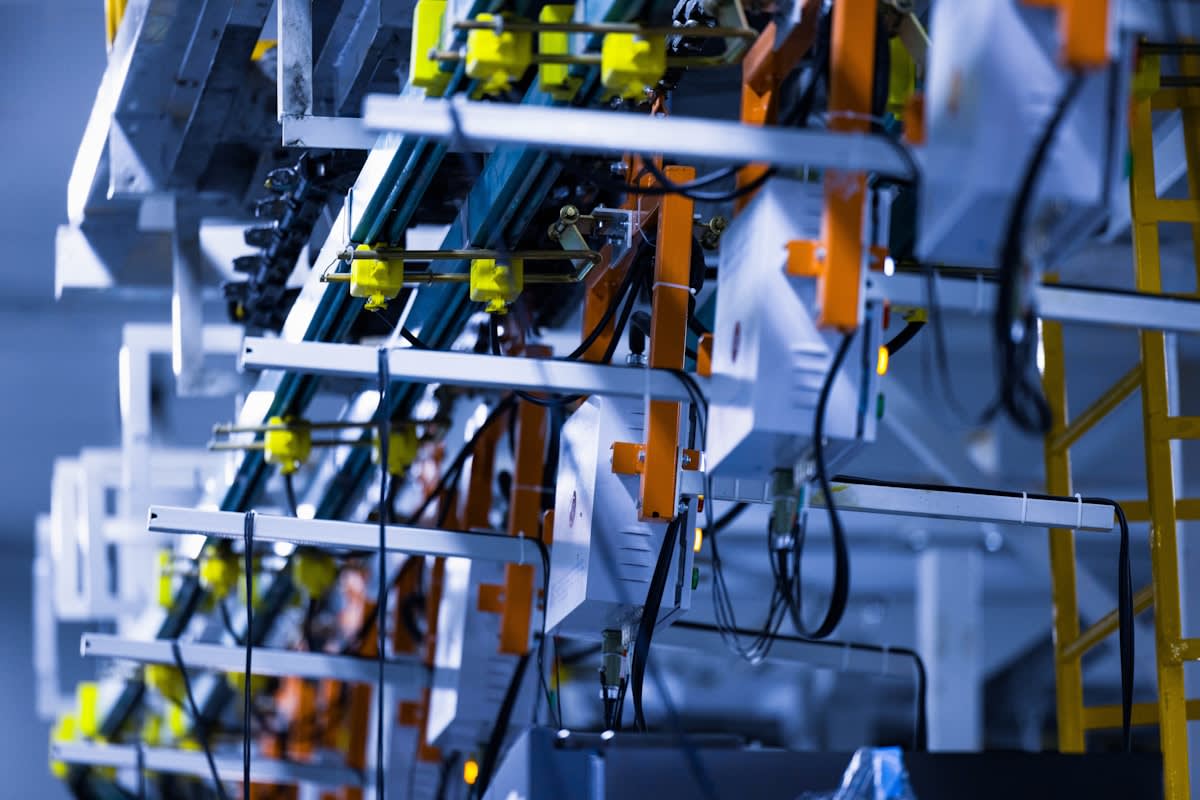 Modern recycling facility automation