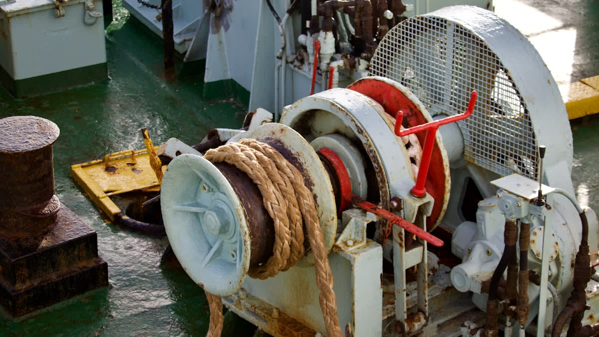 Industrial winch and cable system