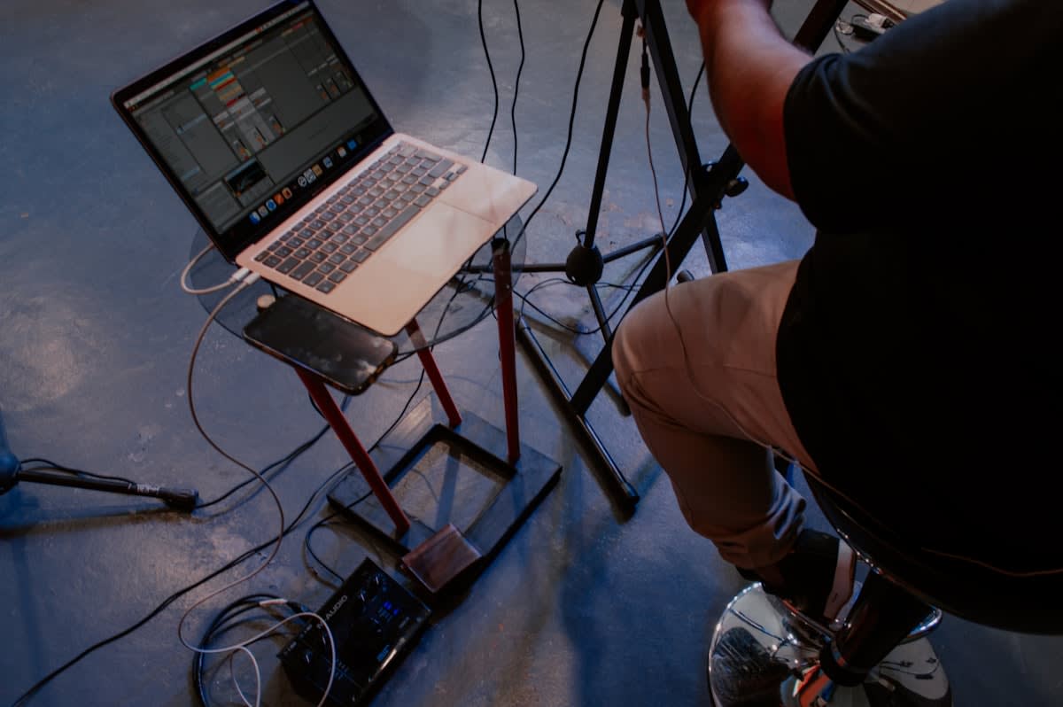 Elite athlete using metabolic testing equipment