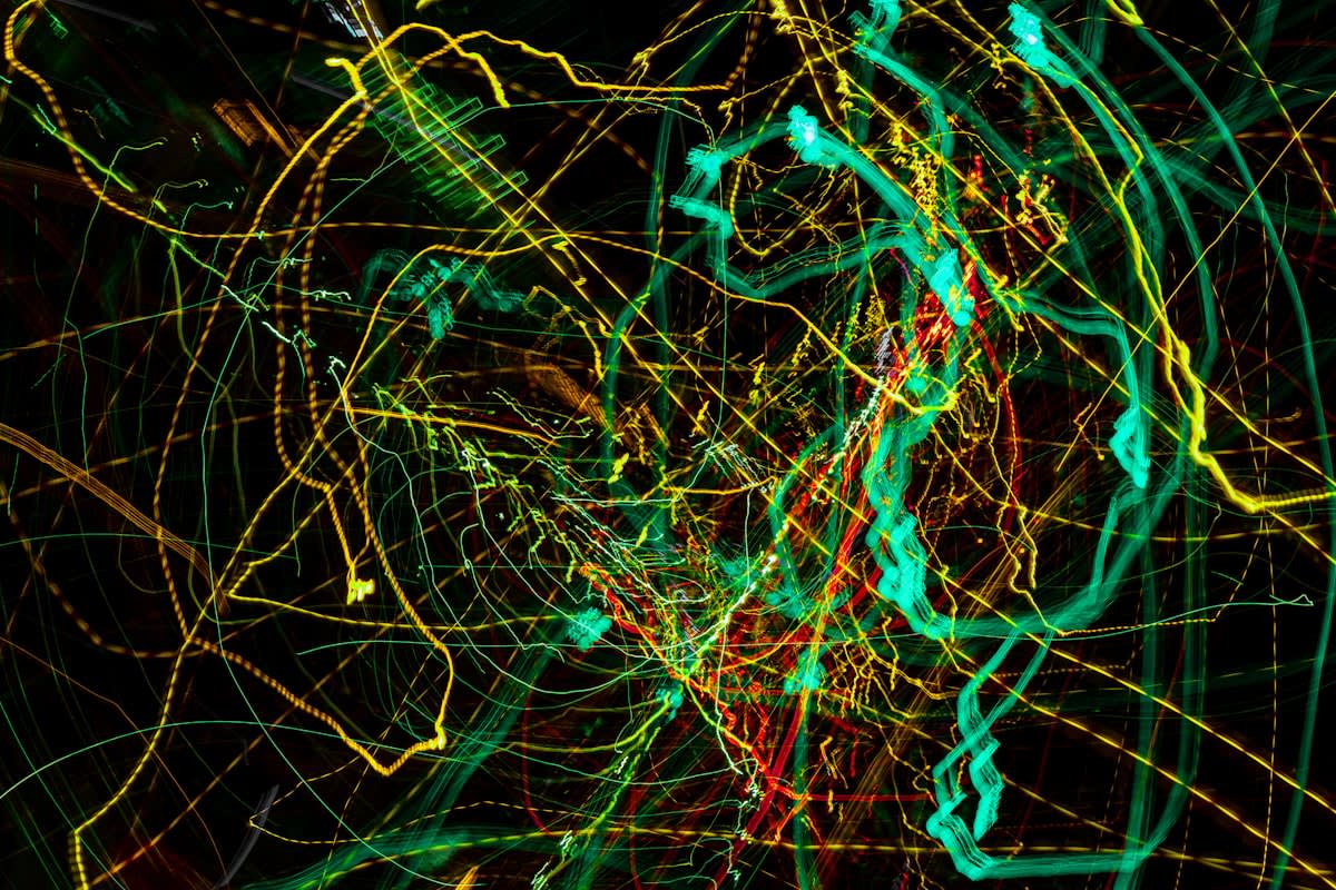 Abstract visualization of decision fatigue and cognitive overload