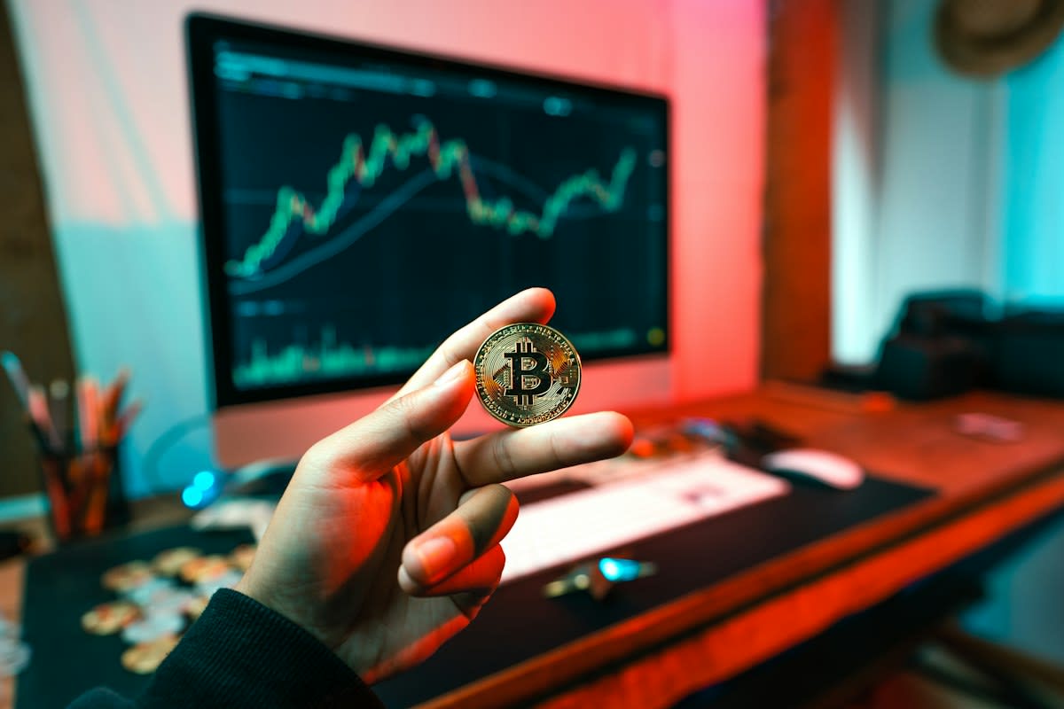 Digital cryptocurrency visualization