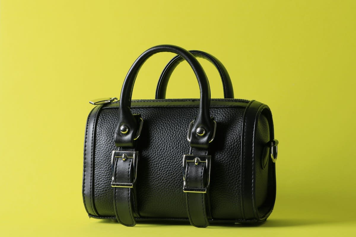 Minimalist luxury leather handbag without visible branding