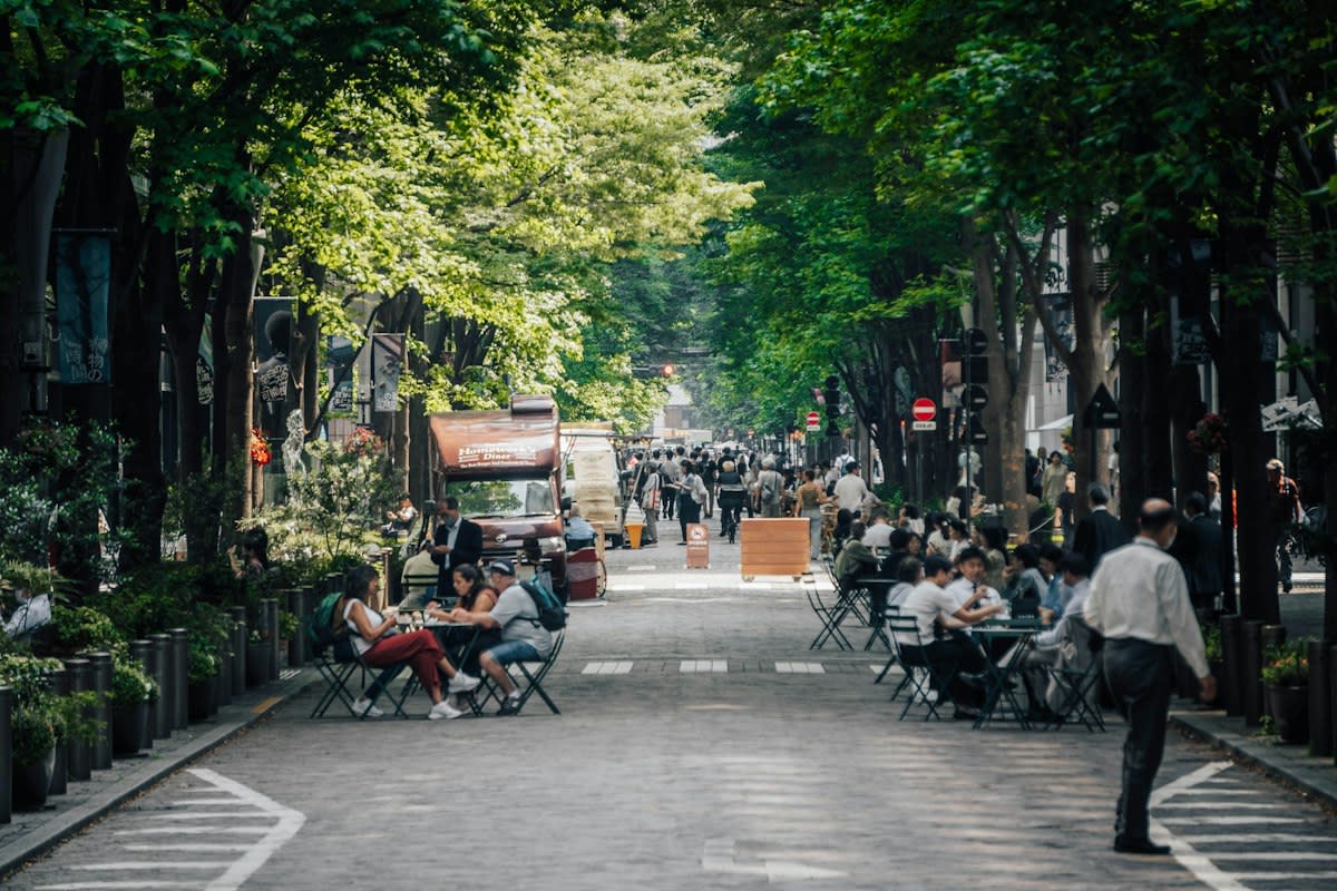 Bustling street in a secondary Asian city